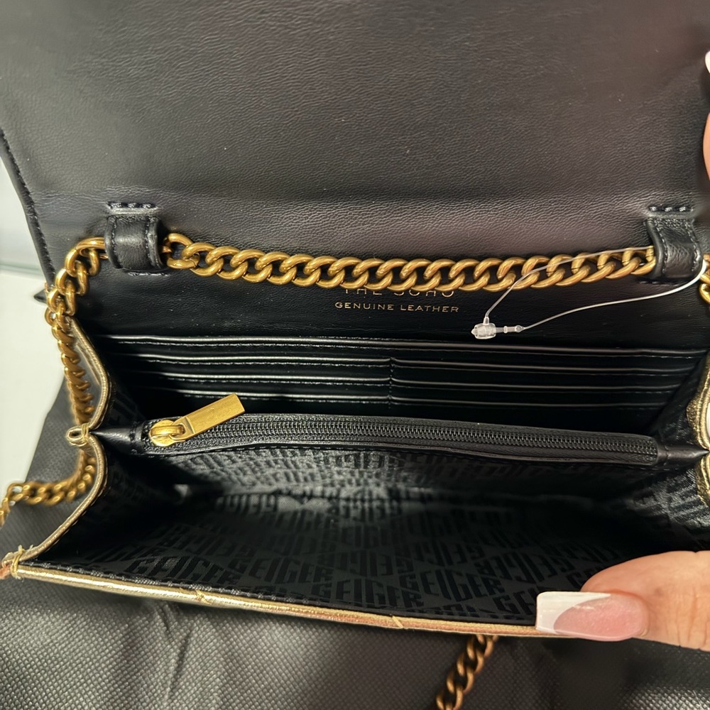 Kurt Geiger Metallic Gold Quilted Clutch - Picture 5 of 7